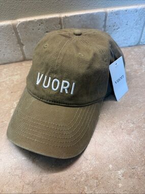 Vuori Ball Cap NWT